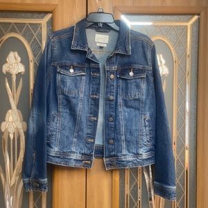 Stylish jean jacket. New without tags